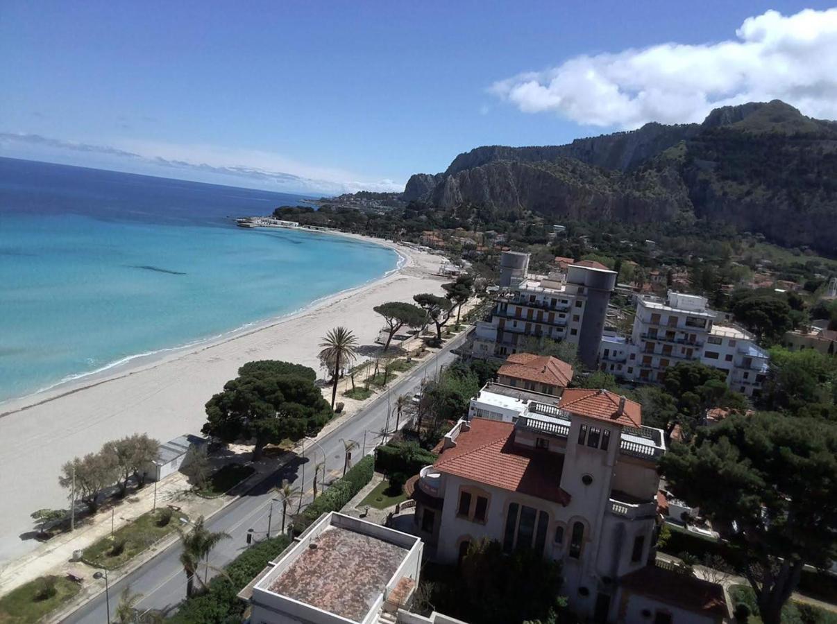 Villa Azzurra Beachfront Mondello - Палермо Экстерьер фото
